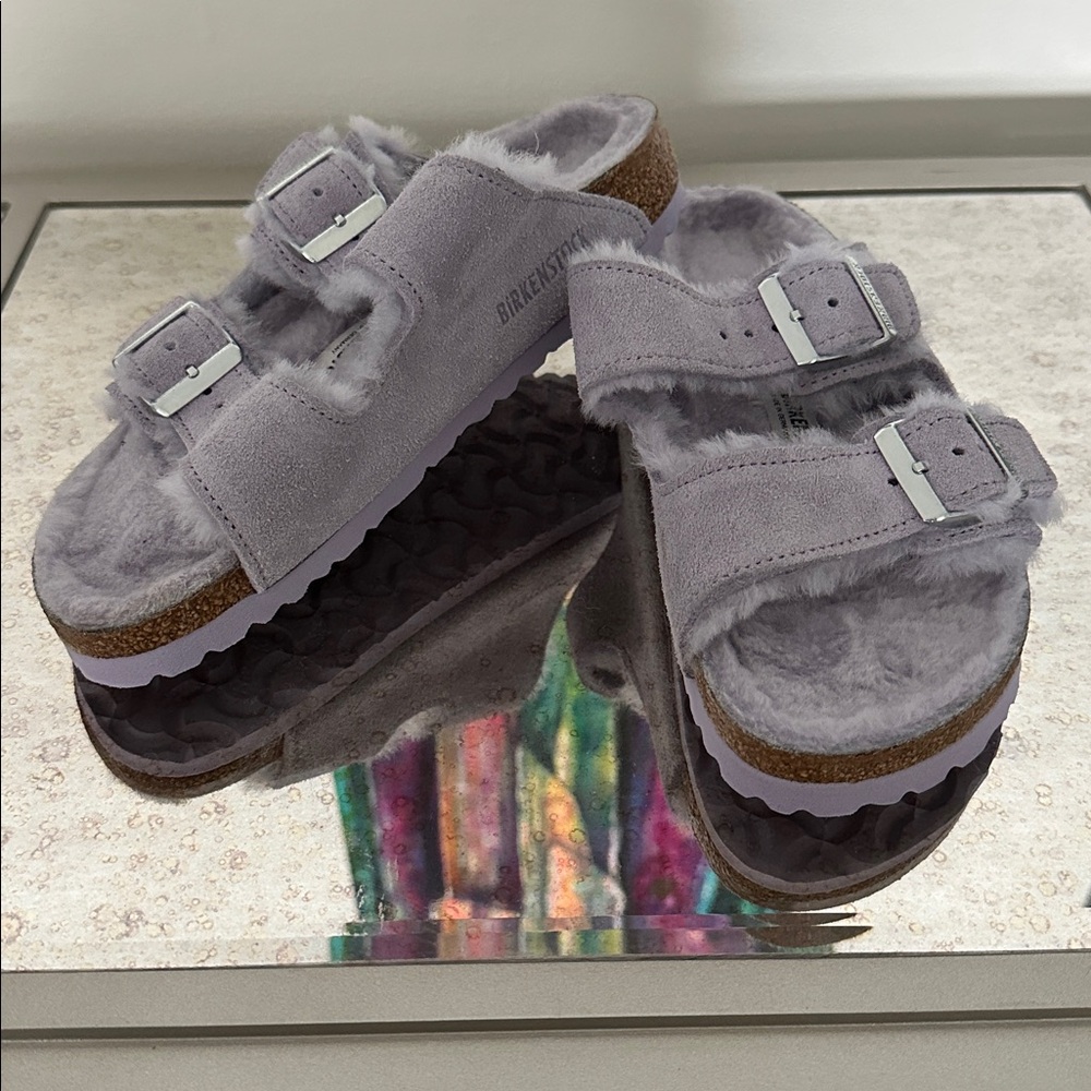 NEW! Birkenstock Lavender Arizona Shearling Sandals